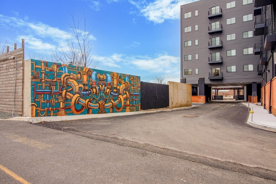 Building Photo - 2157 E Lehigh Ave