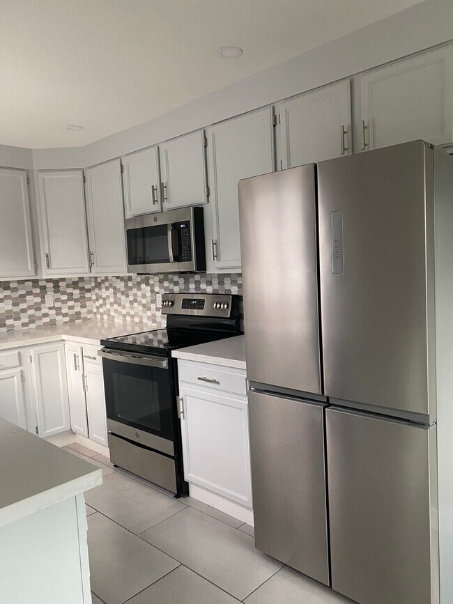 Building Photo - 3907-3909 Nevil