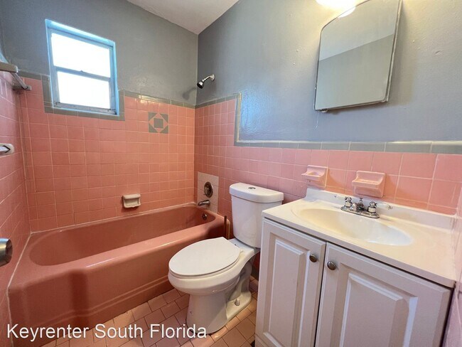 Building Photo - 2 br, 1 bath House - 740 NW 4th Street