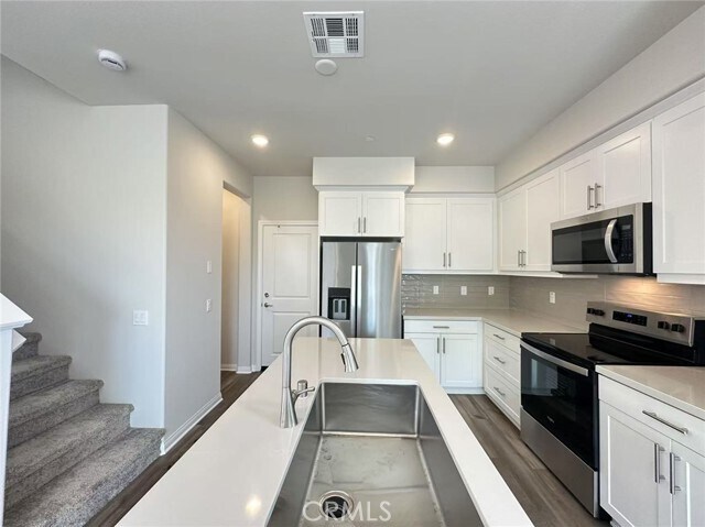 Building Photo - 401 Verna St