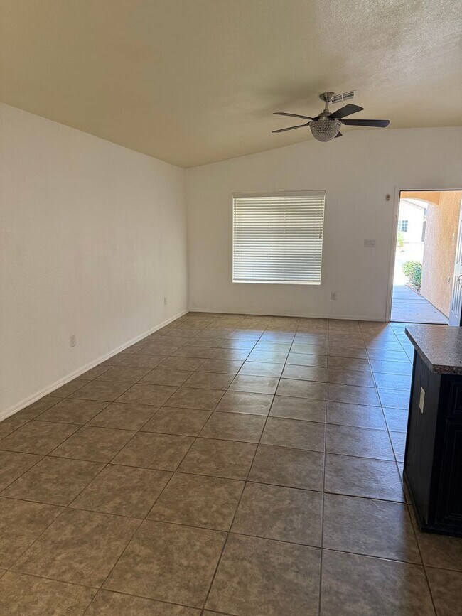 Building Photo - Solar Home for Rent