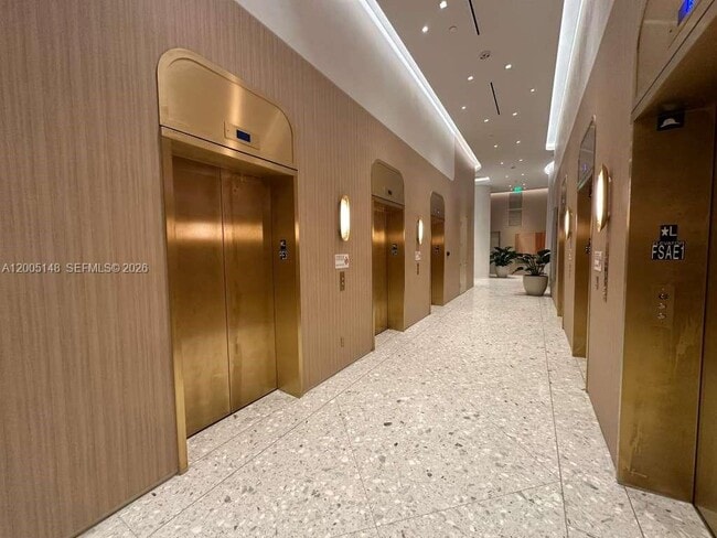 Building Photo - 77 SE 5th St