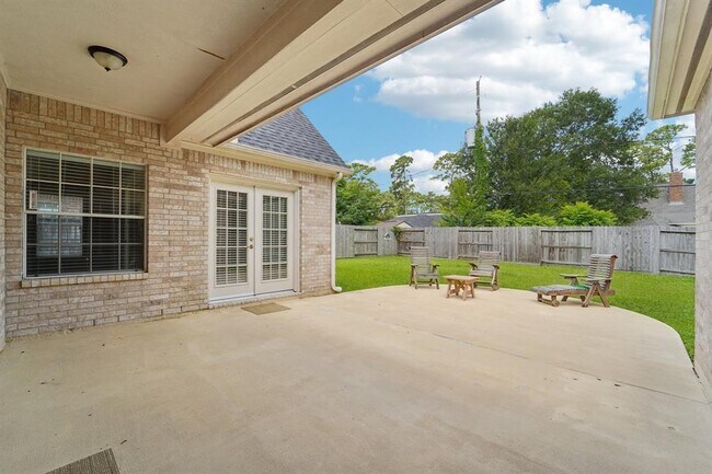 Building Photo - 11806 Regency Forest Dr
