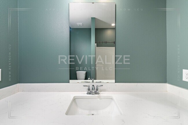 Building Photo - HALF-DEPOSIT SPECIAL! Charming Gold Fortified Home in Live Oak Estates – Near Downtown Fairhope!