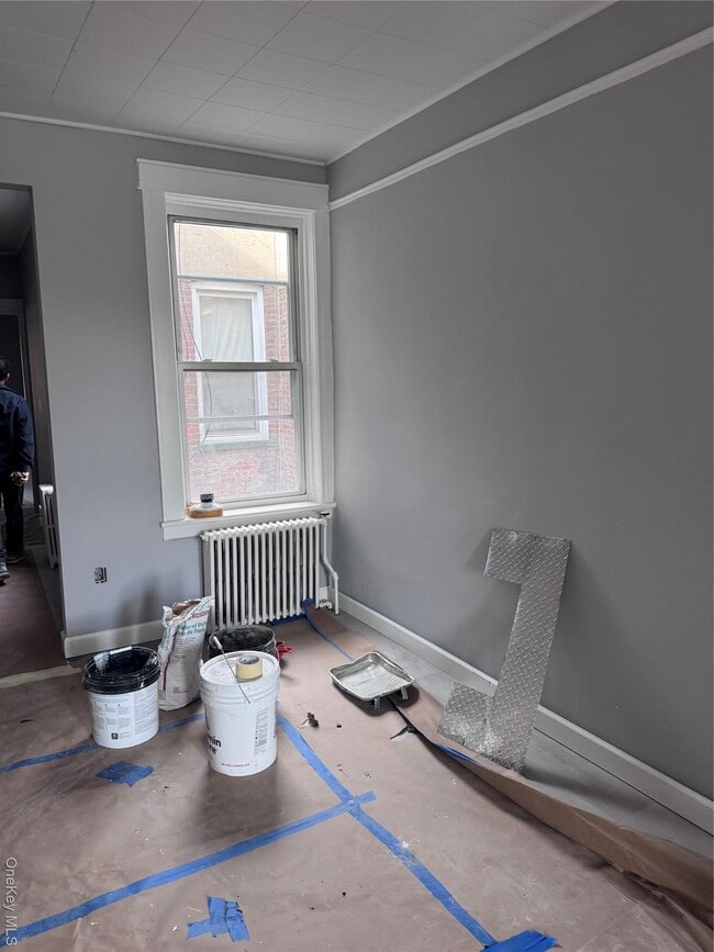 Building Photo - 70-15 66th St