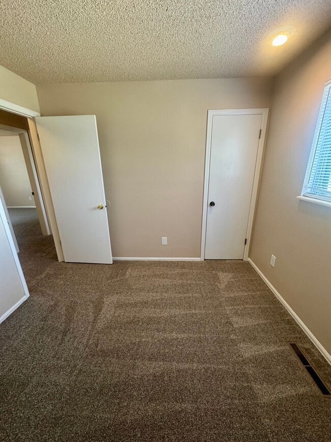 Building Photo - 4 Bedroom Home in Village 7, Centrally Loc...