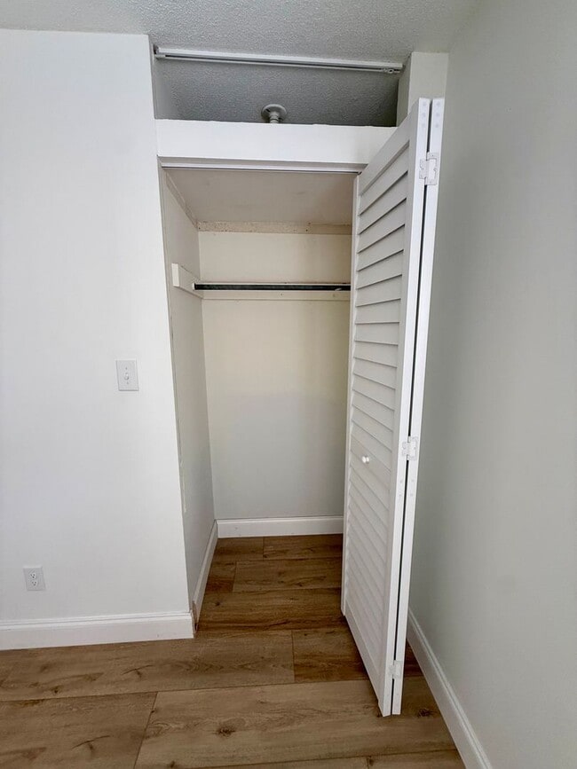 Building Photo - Beautifully Renovated 4-Bedroom Home with Large Backyard & 2-Car Garage