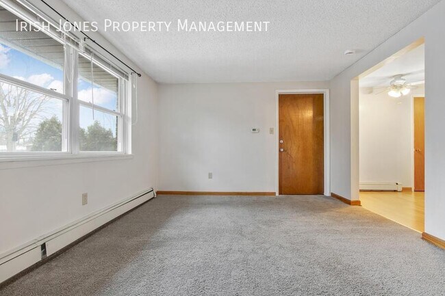 Building Photo - 116 19th Ave