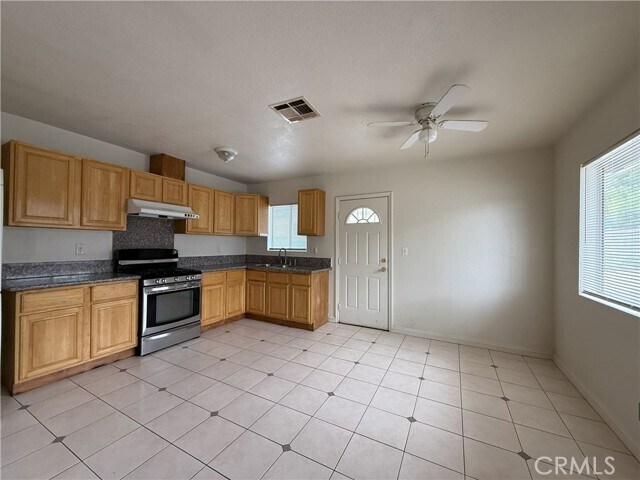 Building Photo - 7952 La Merced Rd