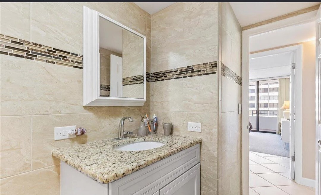 Building Photo - 2828 N Atlantic Ave