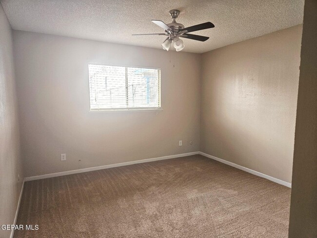 Building Photo - 6816 Alto Rey Ave