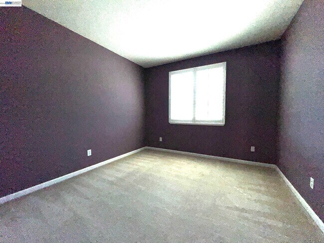 Building Photo - 1669 Marina Way