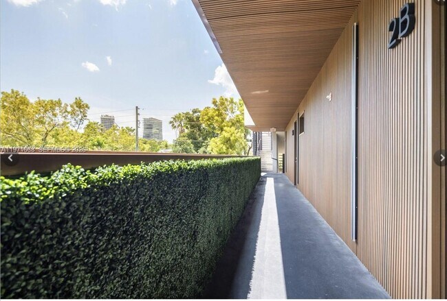 Building Photo - 2955 Bird Ave