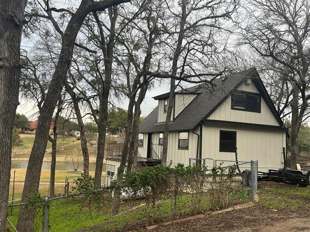 Building Photo - 2331 Live Oak Cir