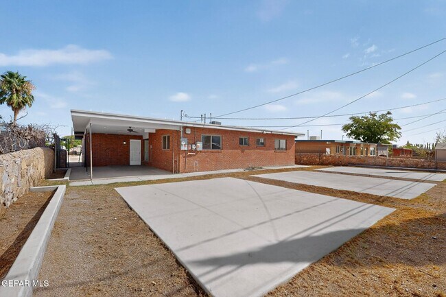 Building Photo - 5108 Yvette Ave