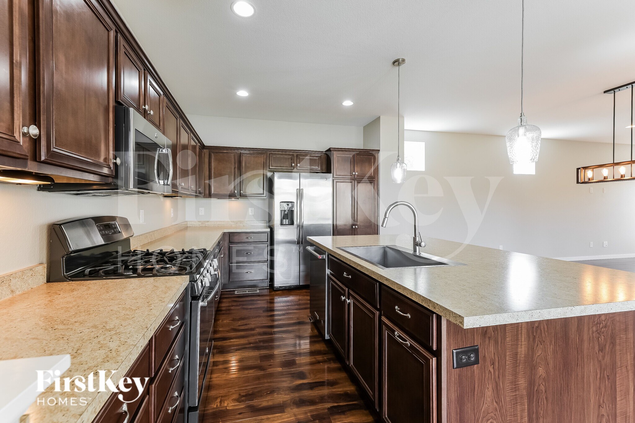 Building Photo - 10520 Sedalia St