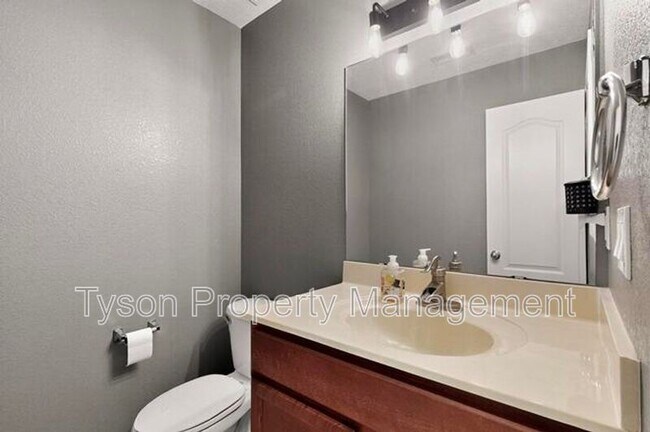Building Photo - 5027 Sala De Tomas Dr NW