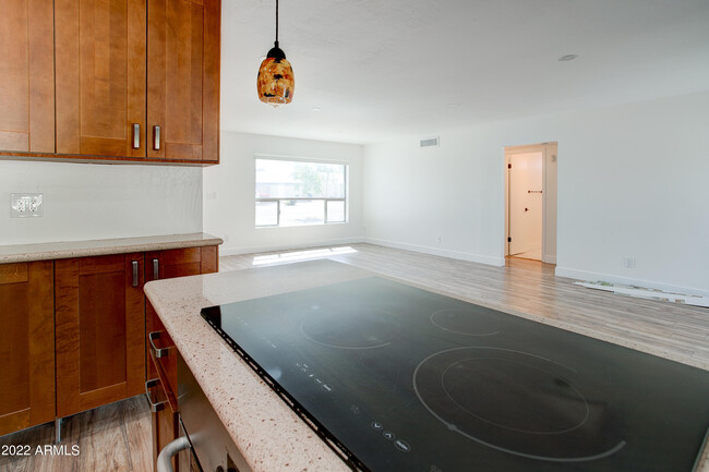 Building Photo - 4810 S Beck Ave