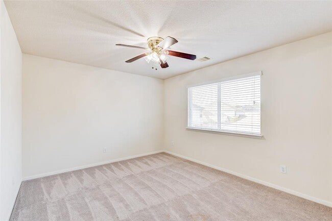 Building Photo - 15403 Redbud Dale Ct