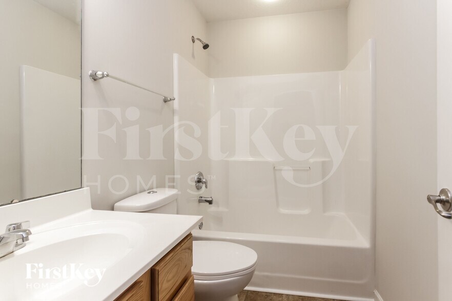 Building Photo - 8349 Burket Way