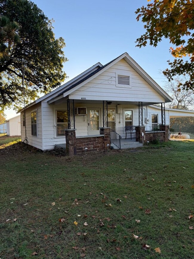 Primary Photo - 6555 AR-252