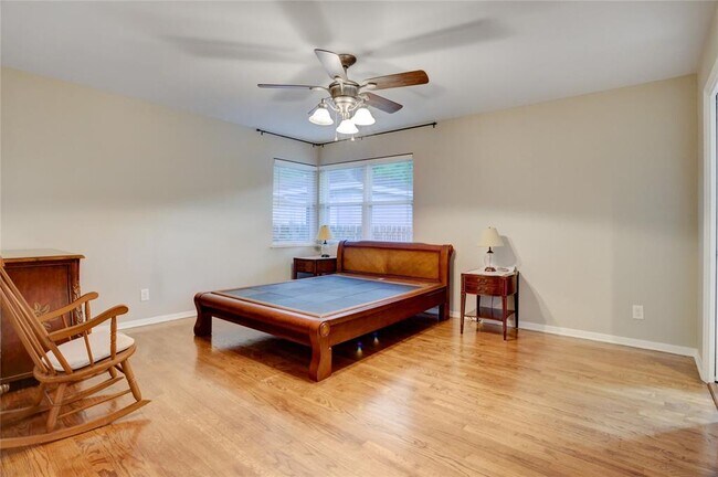 Building Photo - 11102 Atwell Dr