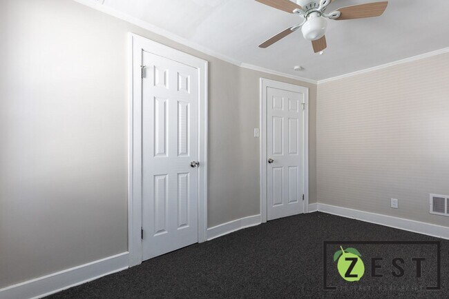 Building Photo - OPEN HOUSE-DECEMBER 18TH! 5PM-5:30PM! BEAUTIFULLY REMODELED - 3-Bedroom 1-Bathroom 2-Car Garage