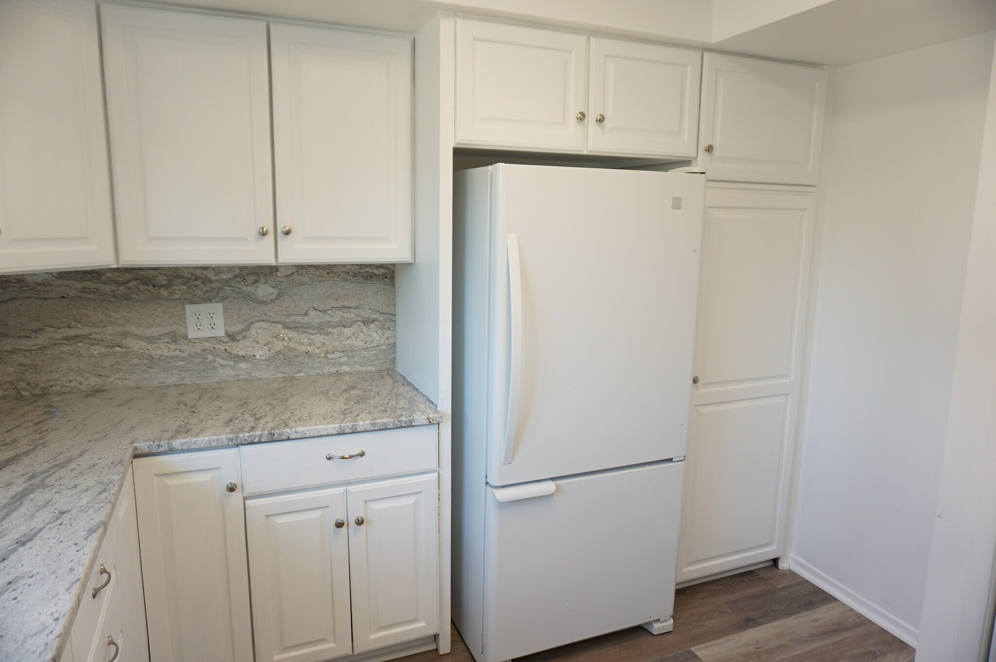 Building Photo - 18243 Superior St