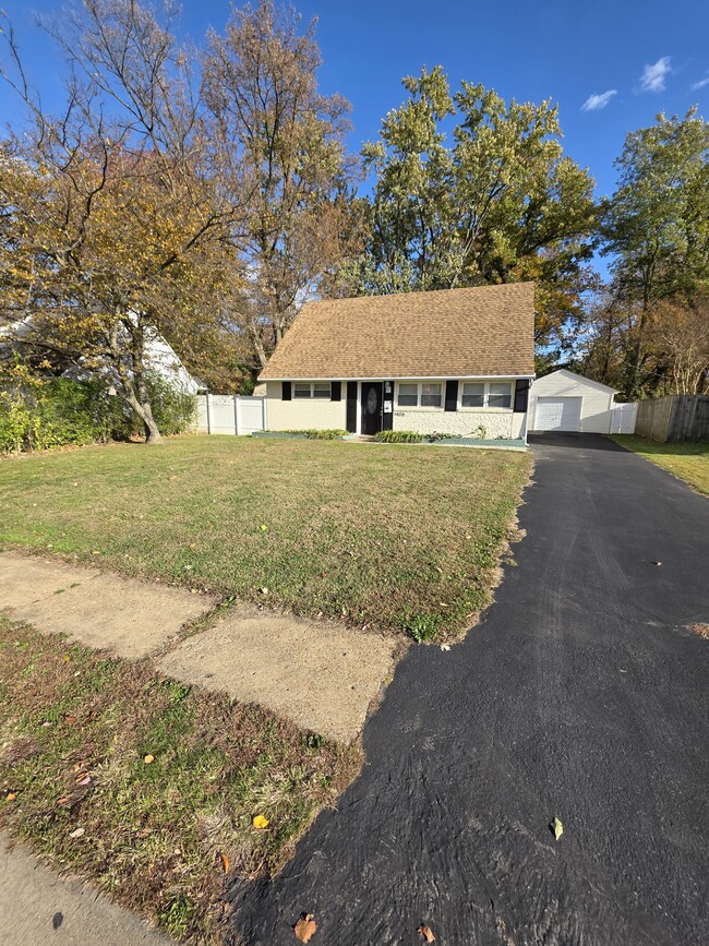 Primary Photo - 1406 Montgomery Rd