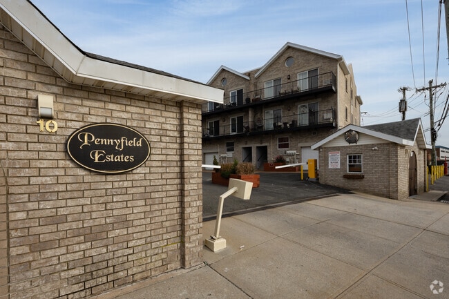 Entrance - Pennyfield Estates