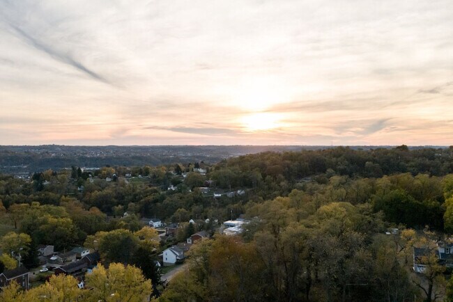 Building Photo - 1411 Brinton Rd