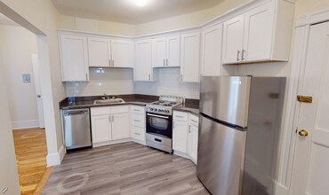 Building Photo - 9/1 No Fee! Spilt-style 3BR on Beacon St near Wash Sq/Coolidge