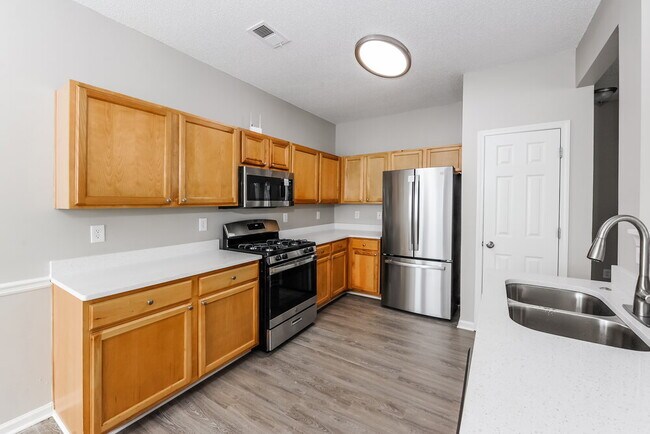 Building Photo - 1580 Potomac Ct