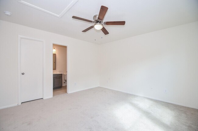 Building Photo - 20638 Patriot Park Ln