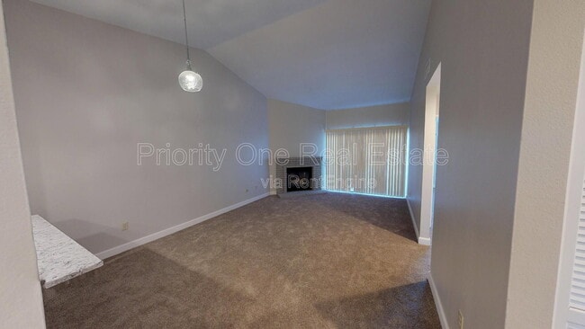Building Photo - 2876 Englewood Way