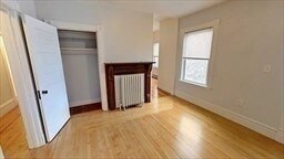 Building Photo - 72 Grampian Way