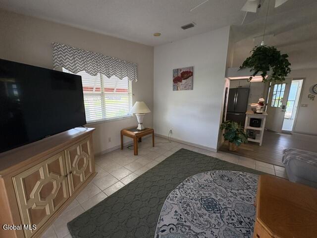 Building Photo - 932 Chula Ct