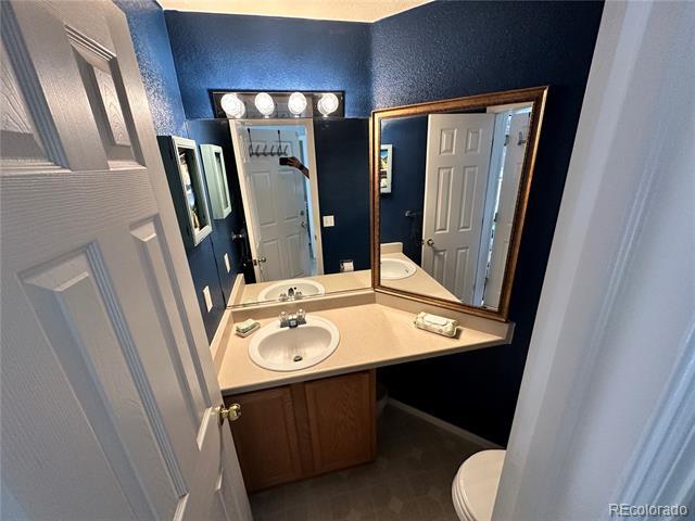 Building Photo - 6087 S Quatar Way