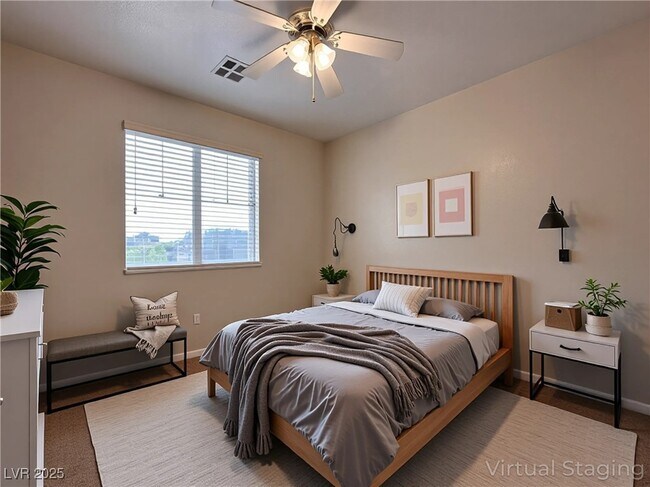 Building Photo - 2586 Highland Cliff Dr