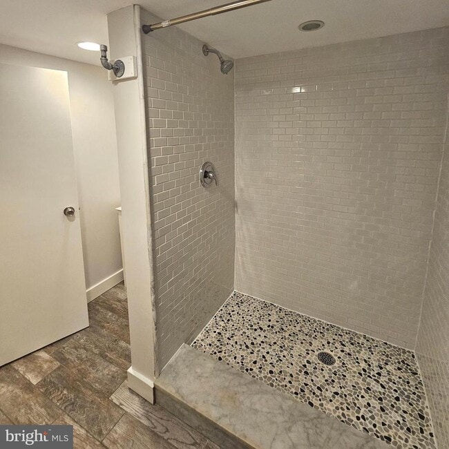 Building Photo - 5940 6th St