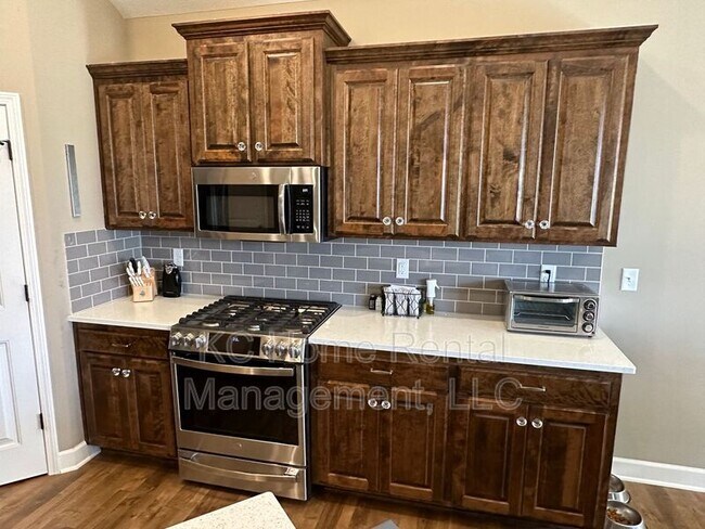 Building Photo - 2807 NE Sonora Valley Dr
