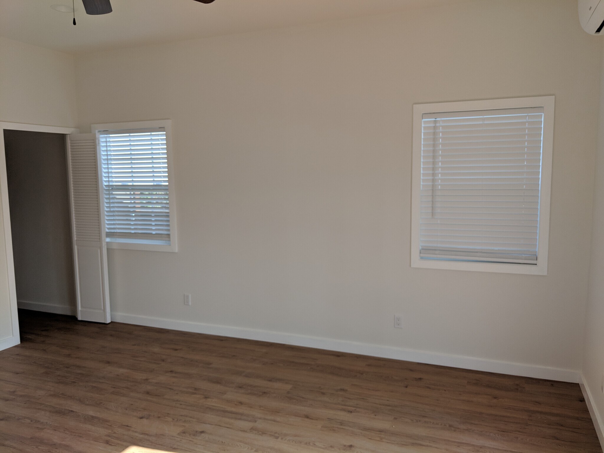 Building Photo - 607 N Formosa Ave