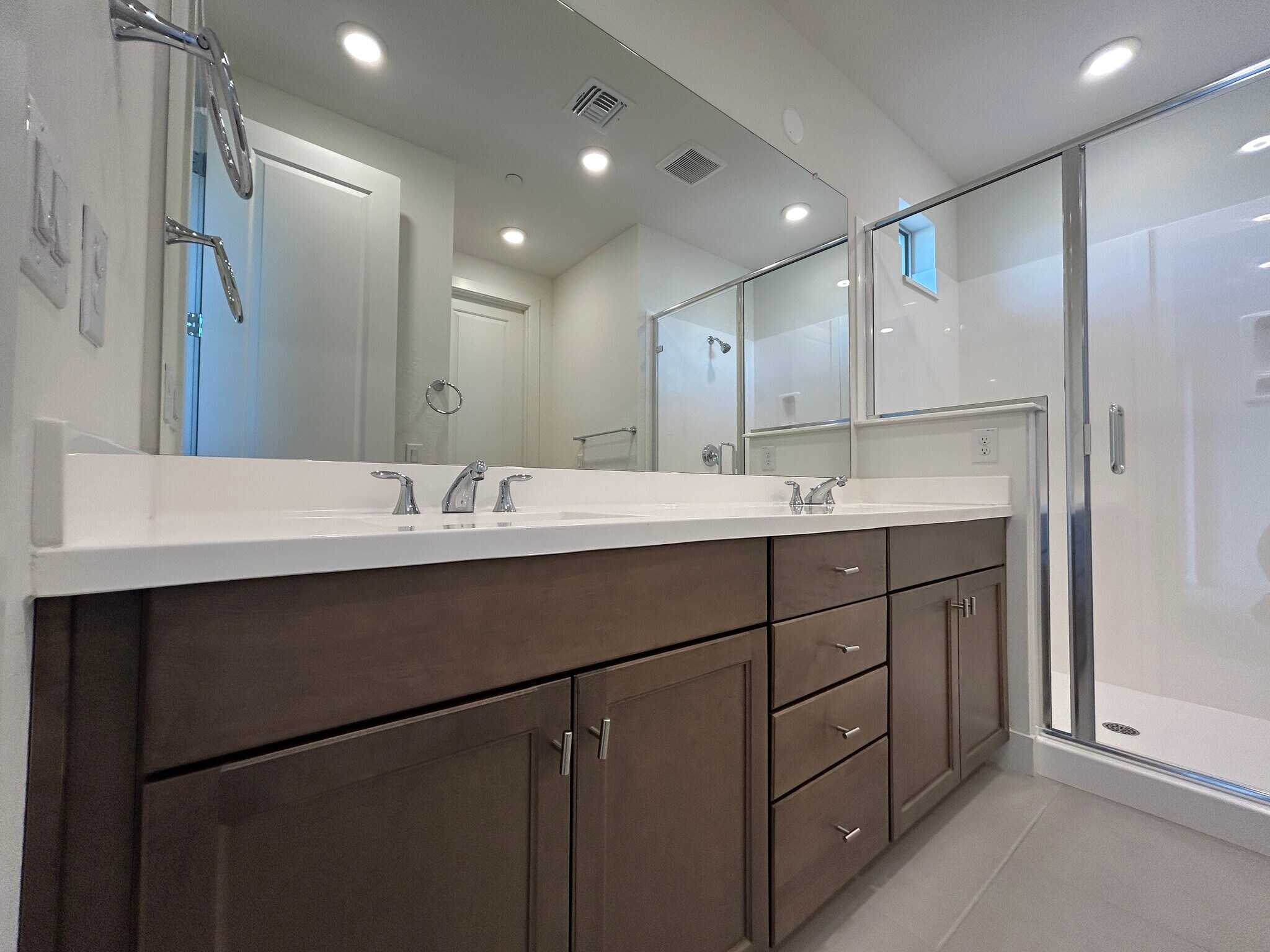 Building Photo - 2121 W Sonoran Desert Dr