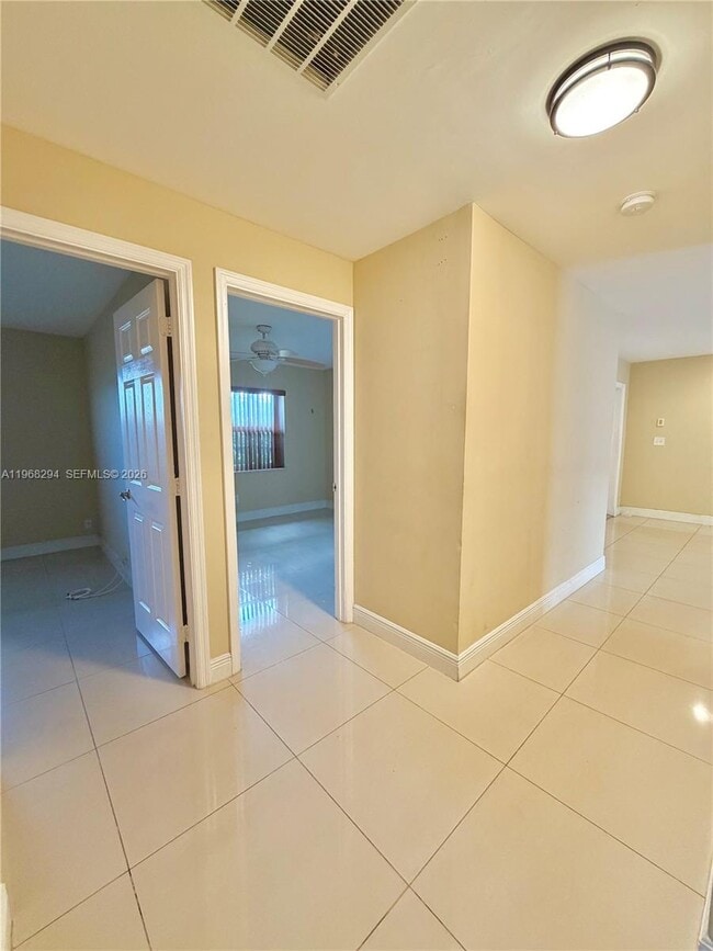 Building Photo - 7871 NW 53rd Ct