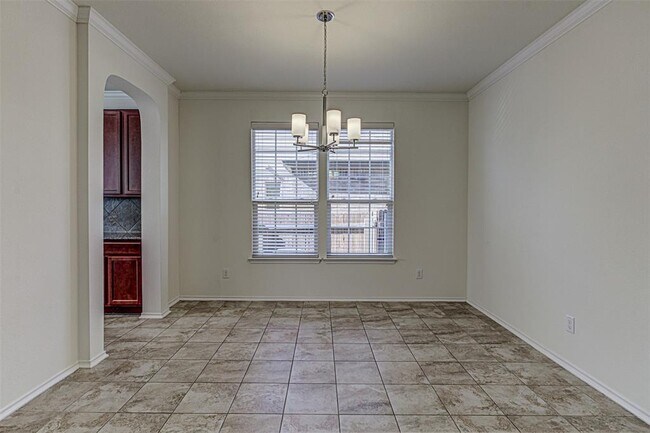 Building Photo - 339 Alamosa Dr