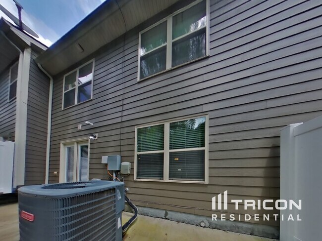 Building Photo - 1084 Neeleys Bnd