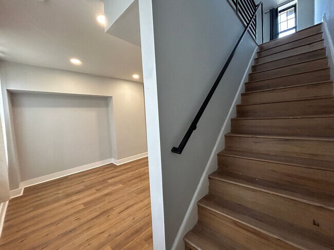 Building Photo - 1709 S 22nd St