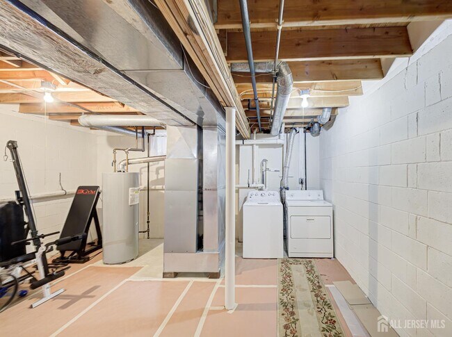 Building Photo - 357 George St