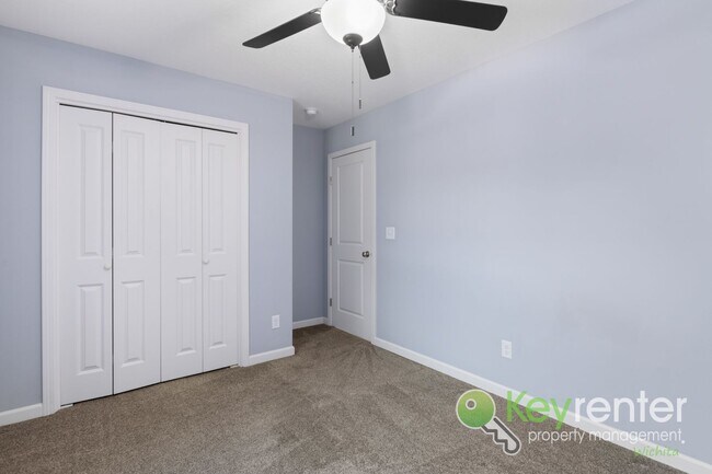 Building Photo - Newly Built 3 Bedroom Beauty: Lawn care and trash included!