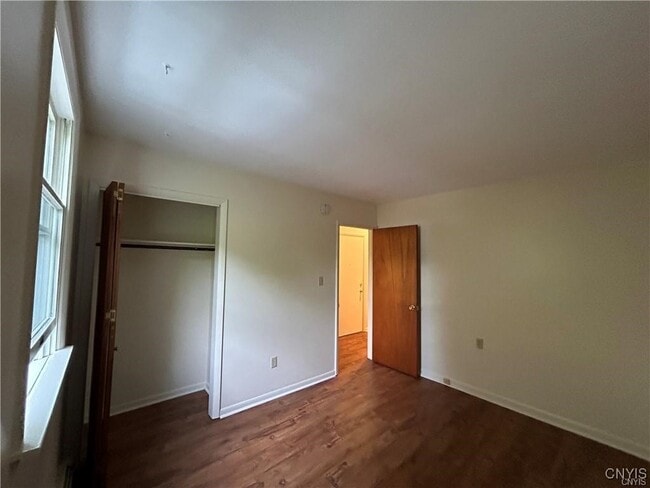 Building Photo - 307 Hamilton St